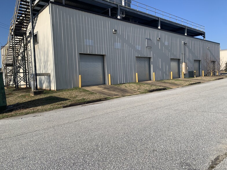 1340 Valley Industrial Blvd, Valley, AL for rent - Building Photo - Image 2 of 11