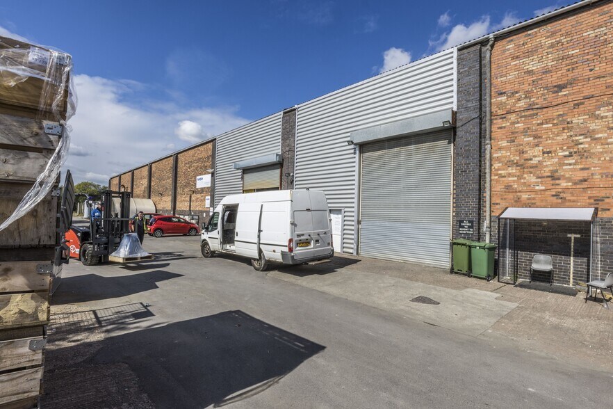 Road One, Winsford to rent - Primary Photo - Image 1 of 3