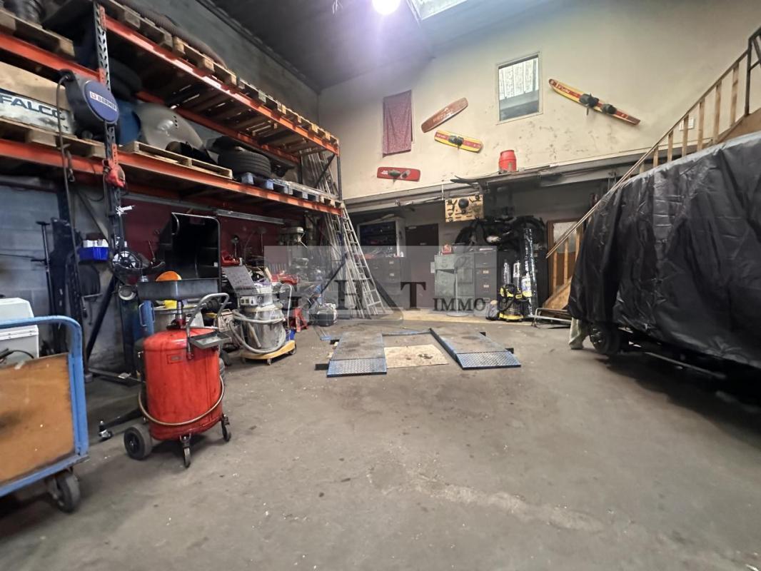 Industrial in Alfortville for sale Interior Photo- Image 1 of 9