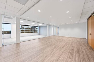 4660 La Jolla Village Dr, San Diego, CA to rent Interior Photo- Image 2 of 11