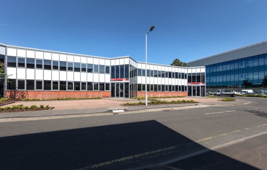 804-806 Oxford Ave, Slough to rent - Building Photo - Image 3 of 12