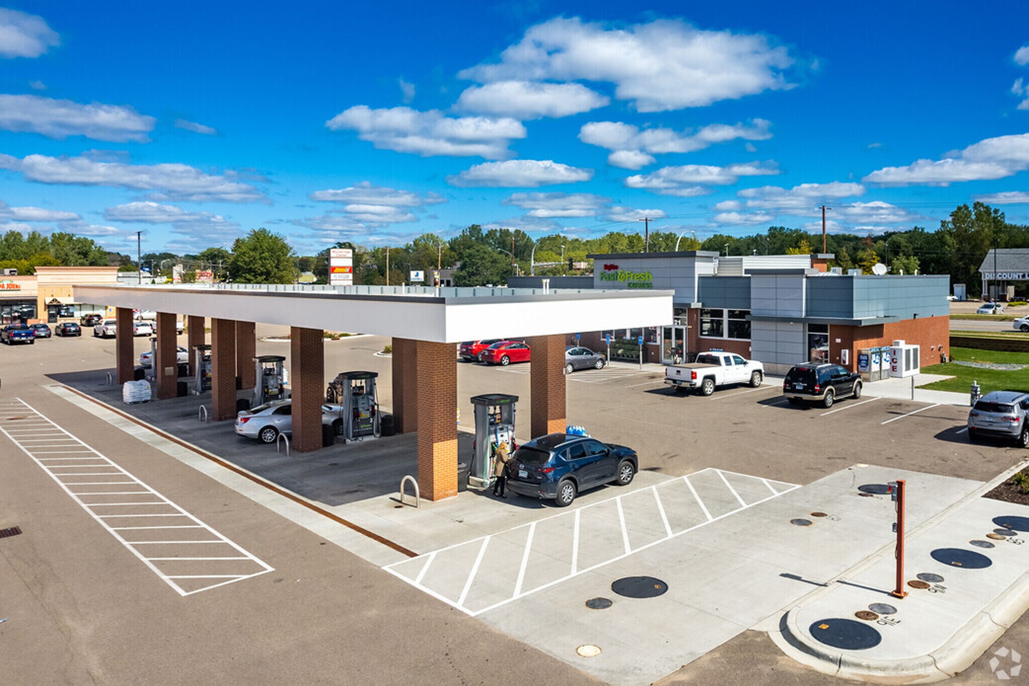 2521 White Bear Ave N, Maplewood, MN for sale Primary Photo- Image 1 of 1