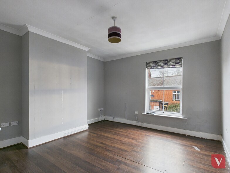 58 Wolverton Rd, Milton Keynes for sale - Building Photo - Image 2 of 13