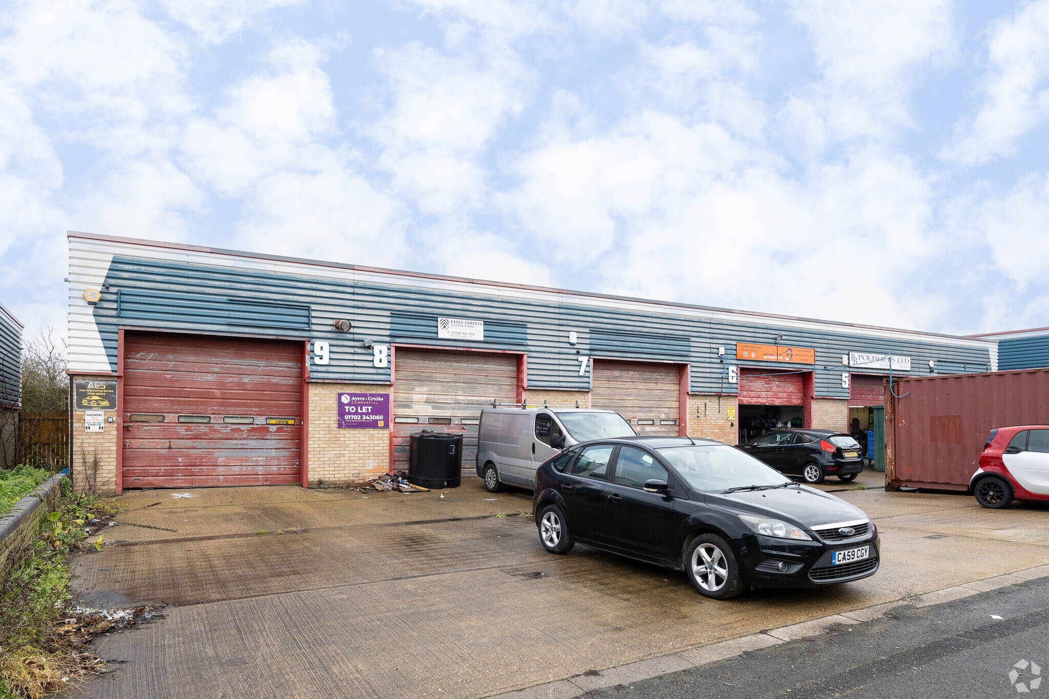 Farriers Way, Southend On Sea to rent Building Photo- Image 1 of 3