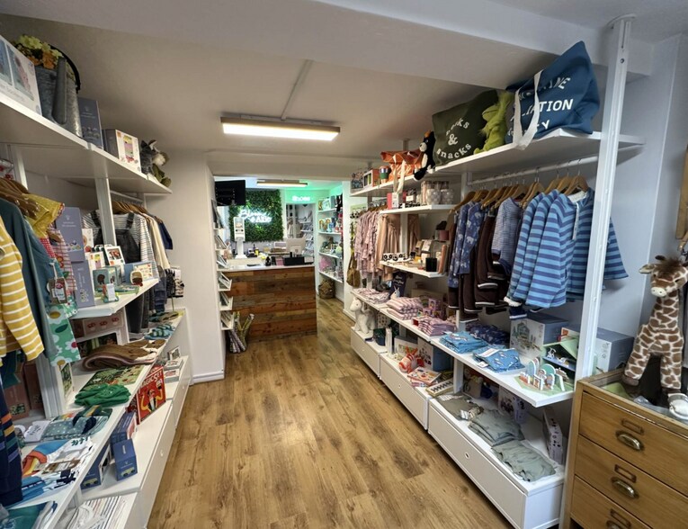 8 Middle Row, Chipping Norton to rent - Interior Photo - Image 3 of 5