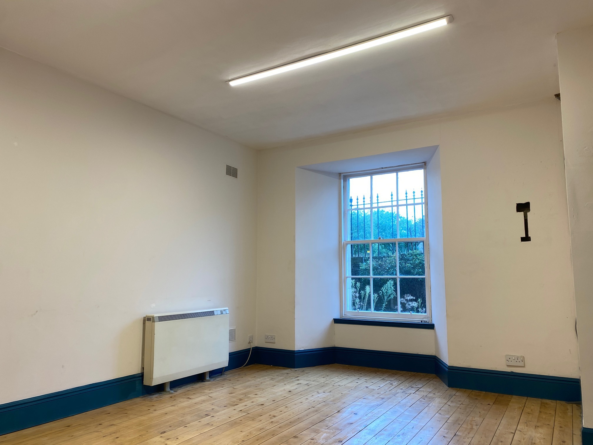 1-3 Mansfield Pl, Edinburgh to rent Interior Photo- Image 1 of 4