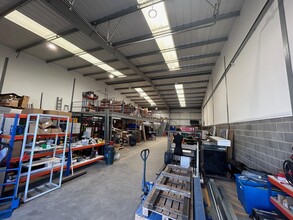 Enterprise Way, Burnley to rent Interior Photo- Image 2 of 5