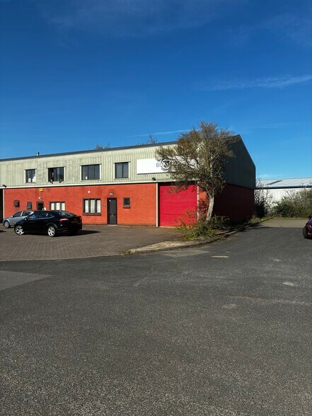 Little Balmer, Buckingham to rent - Building Photo - Image 2 of 2