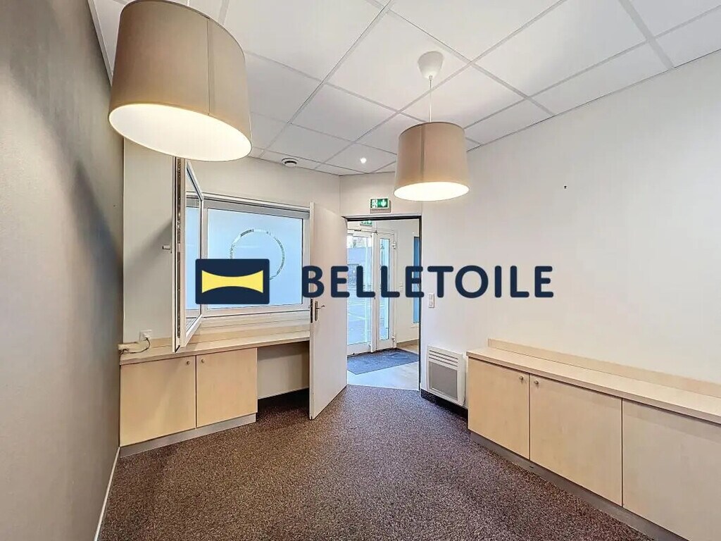 Location Commerce 33 m² - Photo 1
