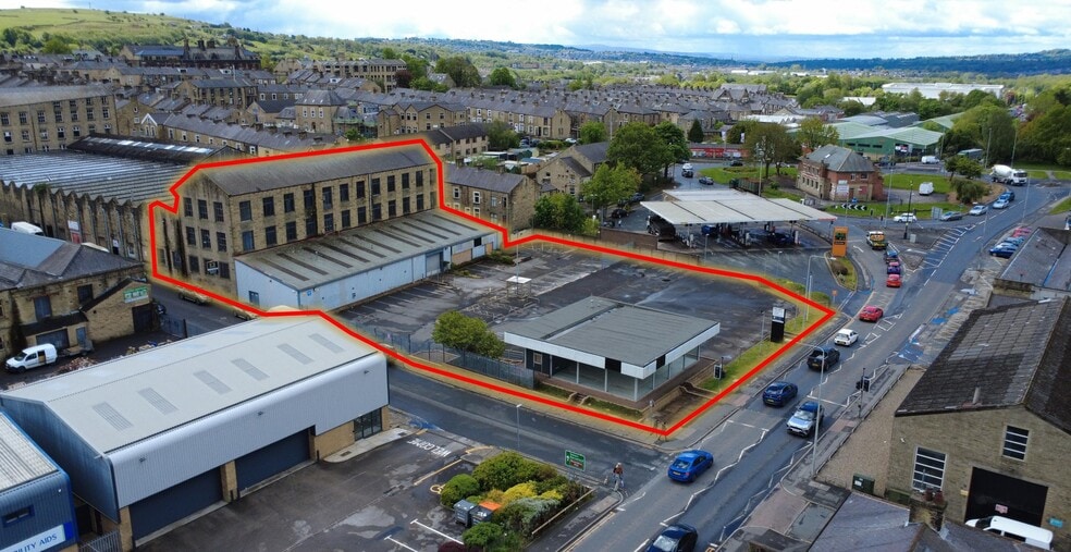 Clifton St, Colne to rent - Building Photo - Image 2 of 10