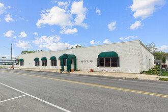 829 Moen Ave, Rockdale, IL for sale Primary Photo- Image 1 of 40