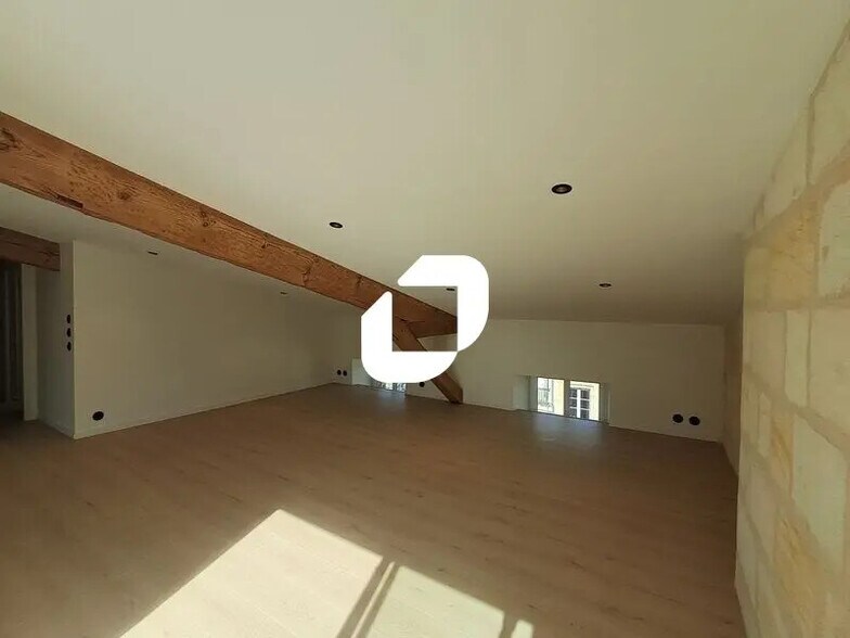 Office in Bordeaux to rent - Interior Photo - Image 3 of 13