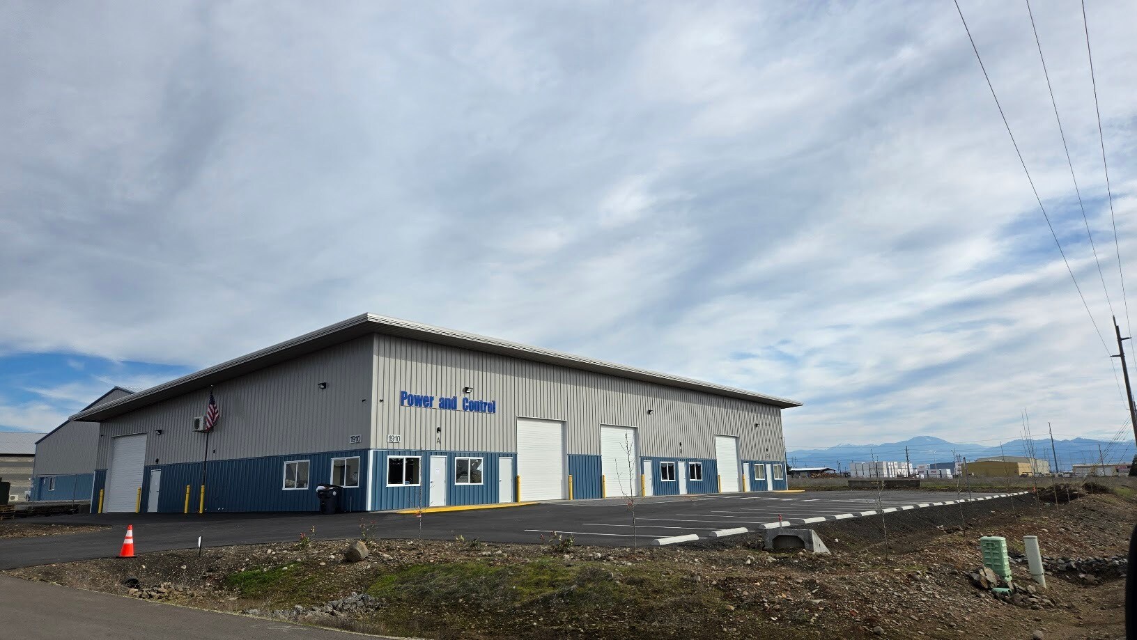 1910 Bobcat Way, White City, OR for sale Building Photo- Image 1 of 1