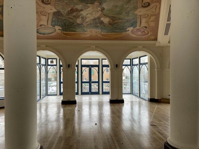 The Waterfront,, Brighton to rent - Building Photo - Image 2 of 19