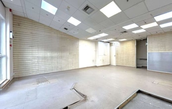 48-50 Westferry Circ, London to rent Interior Photo- Image 1 of 2
