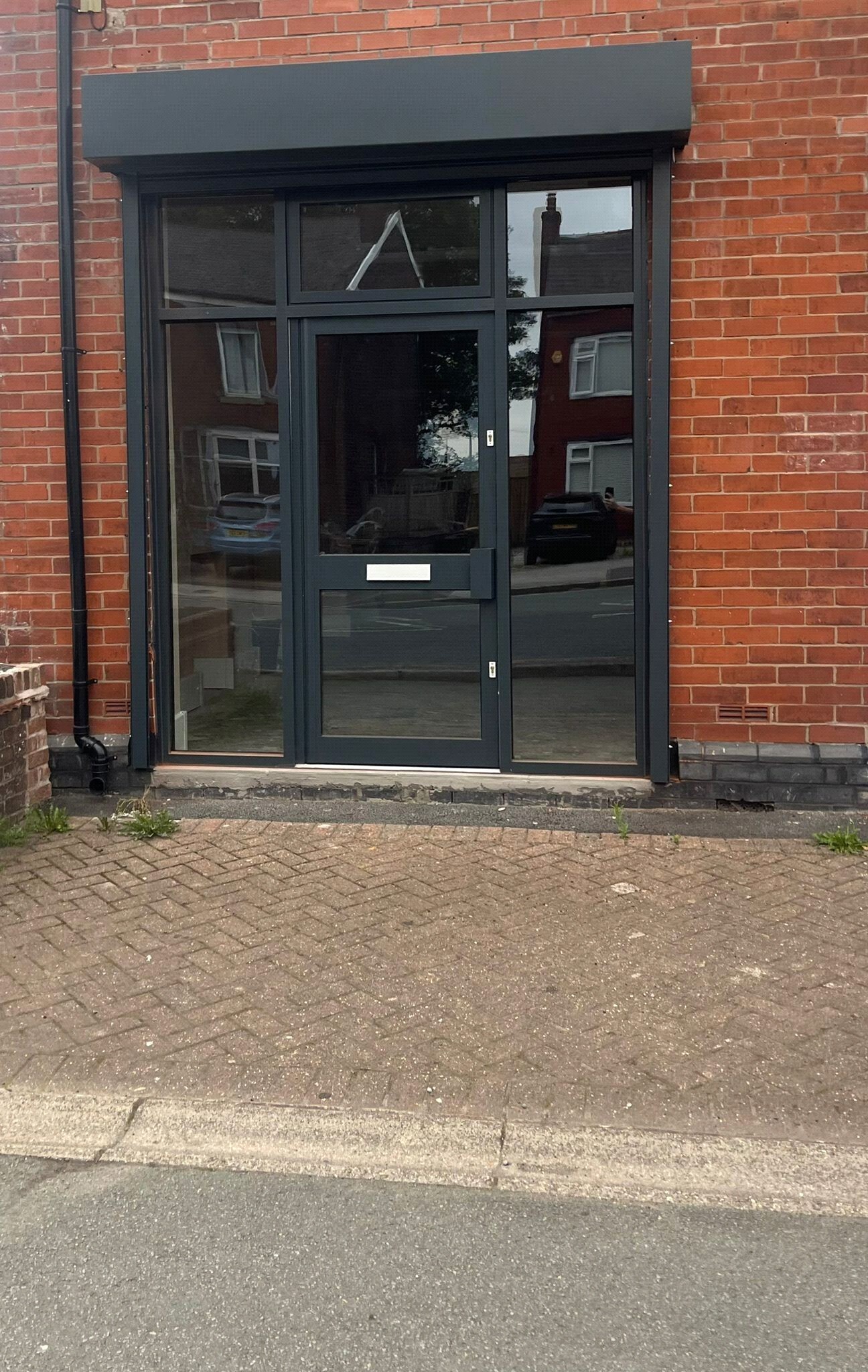 753 Bury Rd, Bolton to rent Primary Photo- Image 1 of 4