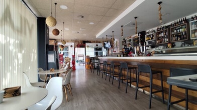 Retail in Villamediana de Iregua, La Rioja to rent Interior Photo- Image 1 of 11
