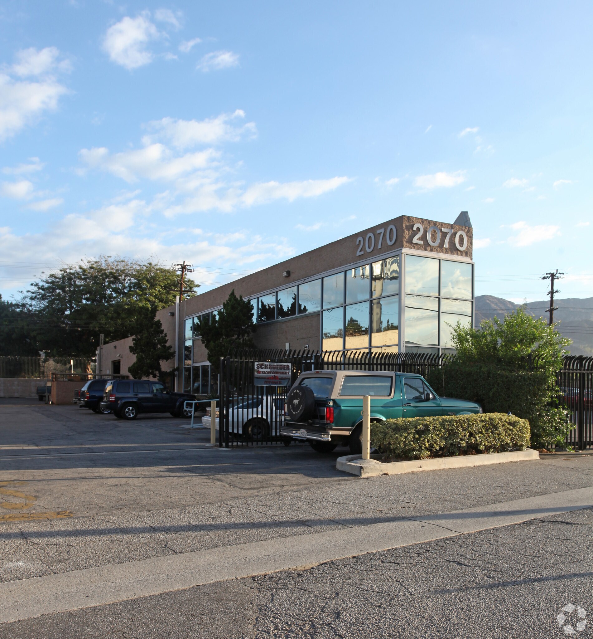 2070 Floyd St, Burbank, CA for sale Primary Photo- Image 1 of 1