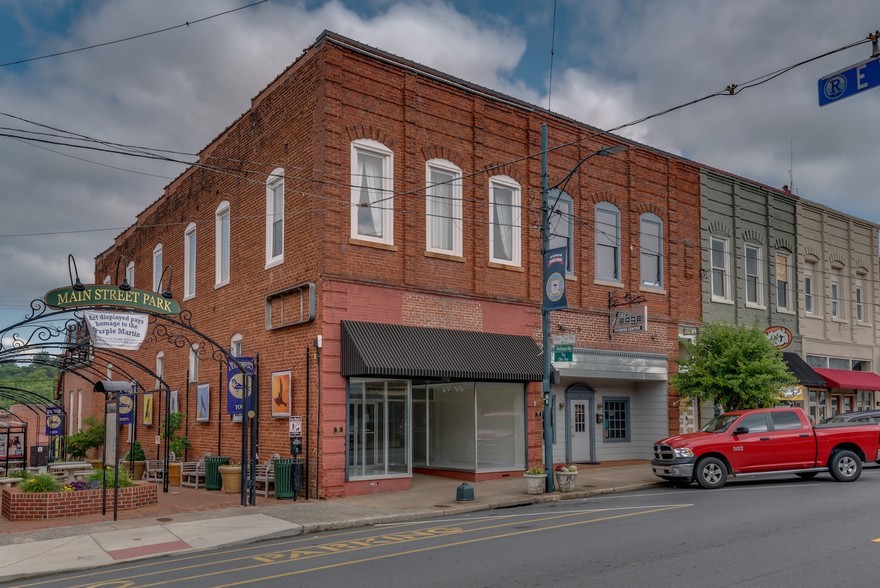 195-197 N Main St, Rutherfordton, NC for sale - Building Photo - Image 1 of 1