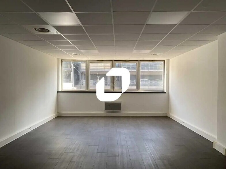 Retail in Mérignac for sale - Interior Photo - Image 2 of 33