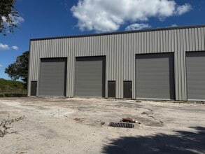 1402-1472 Old Dixie Hwy, Vero Beach, FL to rent Construction Photo- Image 2 of 3