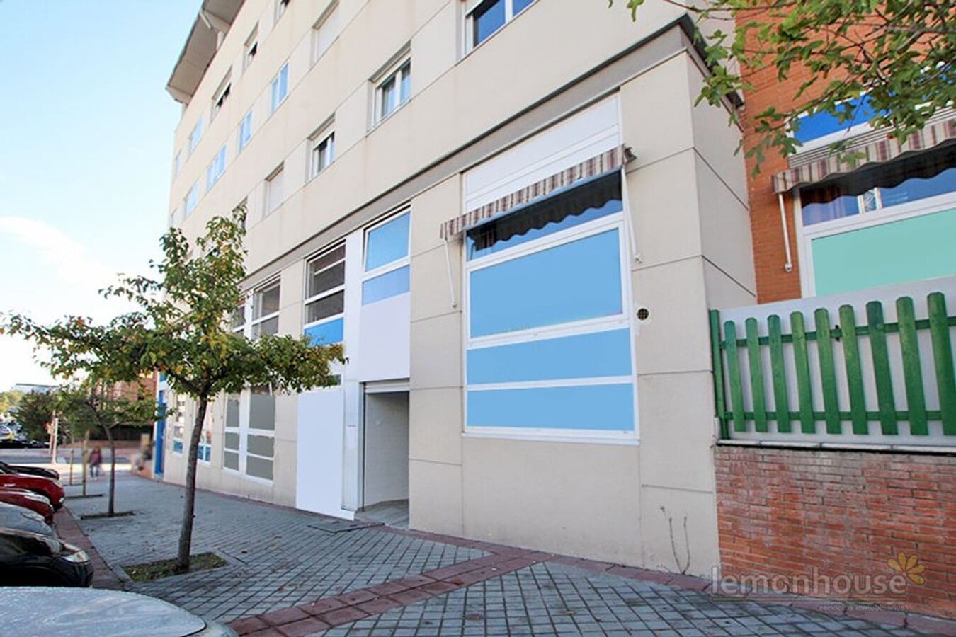 Madrid, MAD 28049 - Unit 04 - - Floor Plan - Image 2 of 11