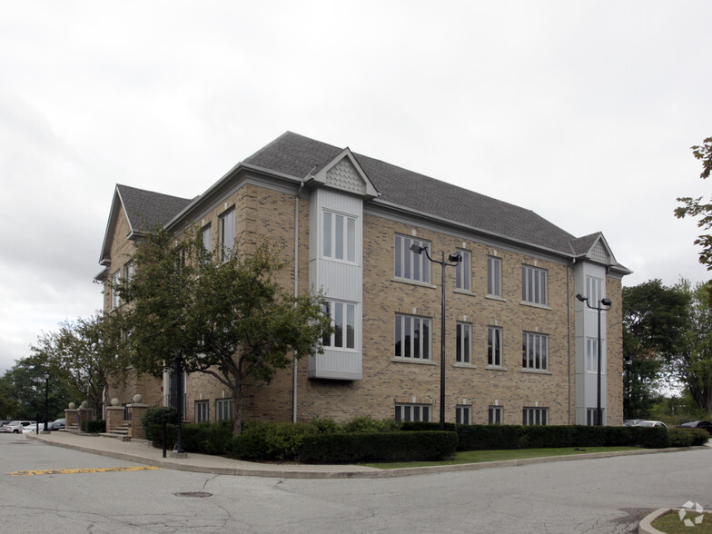 406-410 N Service Rd E, Oakville, ON for rent - Primary Photo - Image 1 of 6