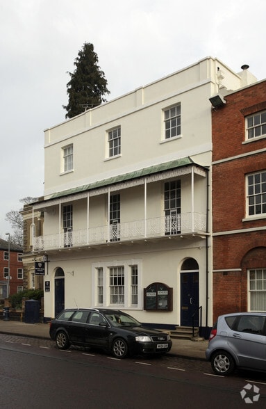 42 High St, Market Harborough to rent - Building Photo - Image 2 of 2