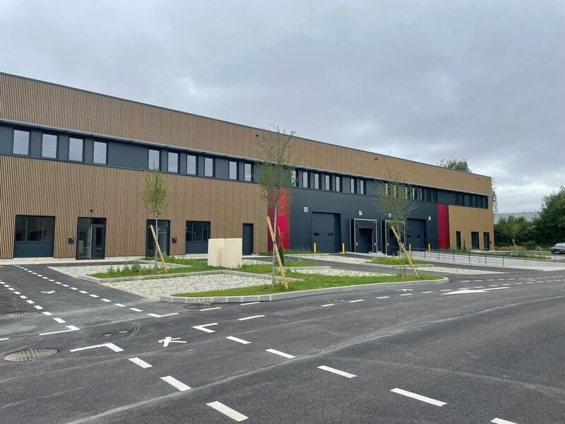 Light Industrial in Mitry-Mory to rent Building Photo- Image 1 of 7