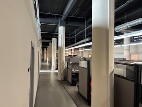 29-76 Northern Blvd, Long Island City, NY to rent Interior Photo- Image 1 of 4