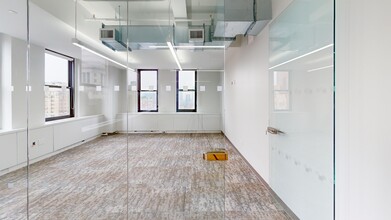 39 Broadway, New York, NY for rent Interior Photo- Image 1 of 6