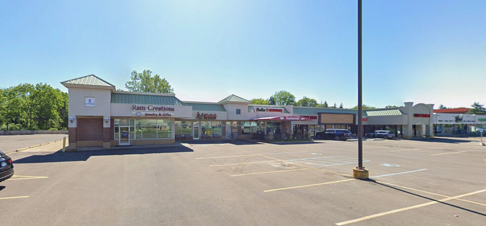 28950-28974 Orchard Lake Rd, Farmington Hills, MI for rent - Building Photo - Image 3 of 4