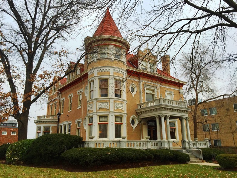 506 Oak St, Cincinnati, OH for sale - Building Photo - Image 1 of 1