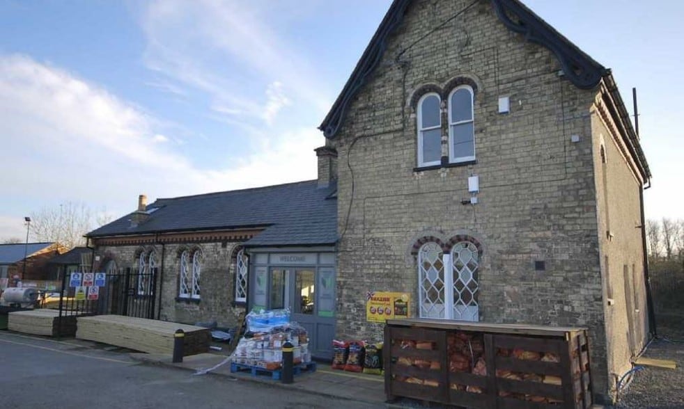 Station Rd, Great Glen to rent - Primary Photo - Image 1 of 1