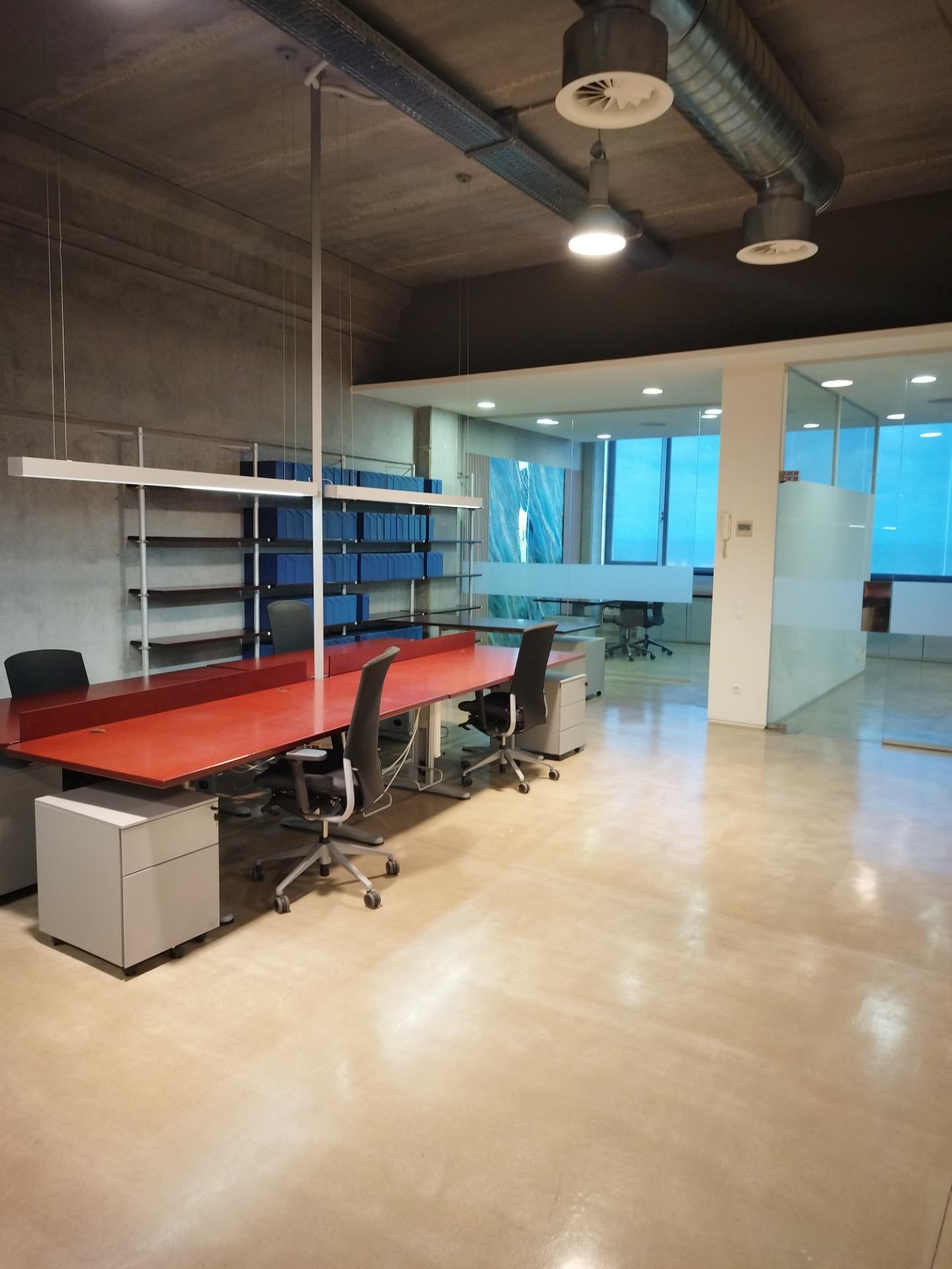 Office in Badalona, Barcelona to rent Interior Photo- Image 1 of 18