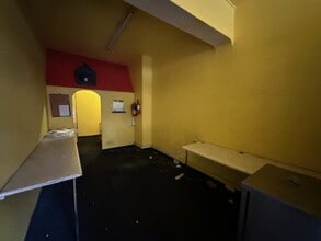 35-57 Market Pl, London to rent Interior Photo- Image 1 of 2