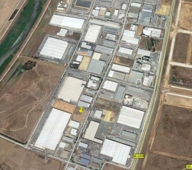 Poligono la Isla, Dos Hermanas, la, S/N, Dos Hermanas, Sevilla to rent - Building Photo - Image 2 of 10