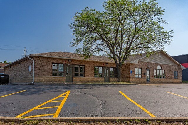 1021-1031 Bonaventure Dr, Elk Grove Village, IL for sale Building Photo- Image 1 of 1