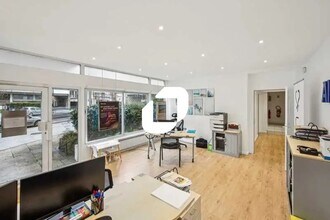 104 Boulevard Du Maréchal Joffre, Bourg-la-Reine to rent Interior Photo- Image 1 of 7