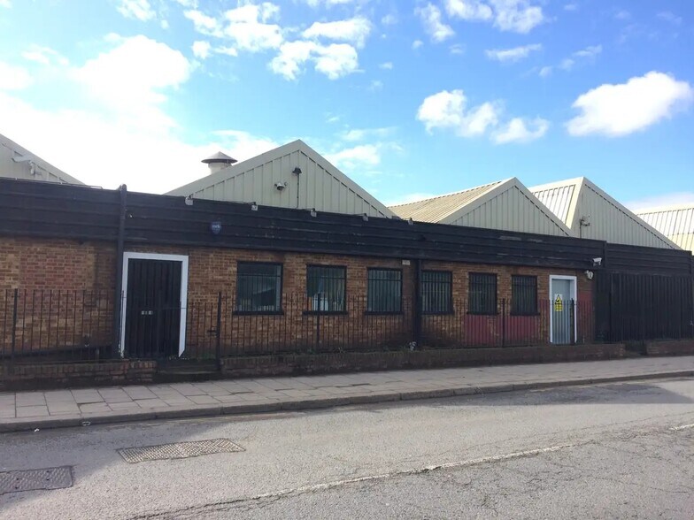 260 Old Oak Common Ln, London for sale - Building Photo - Image 1 of 1