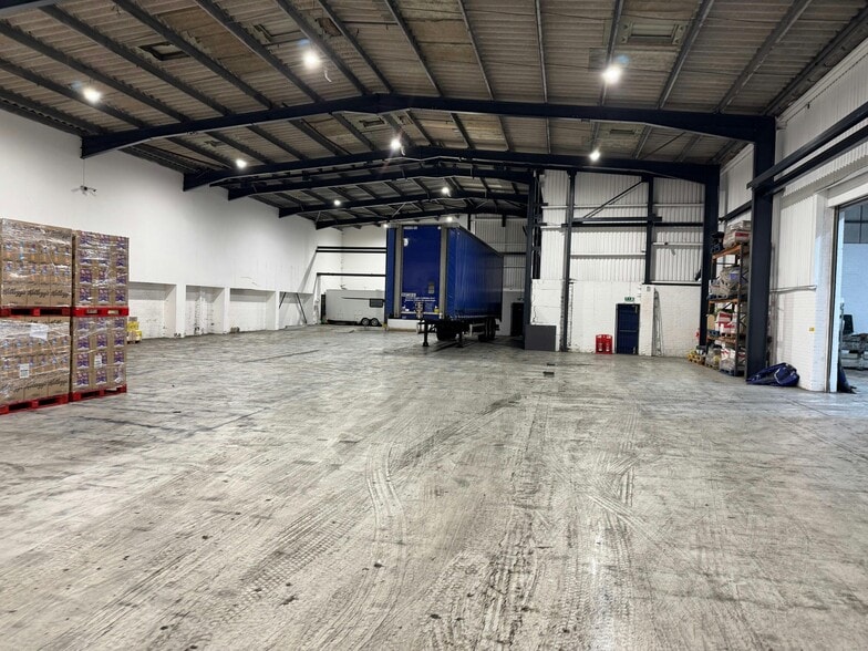 Lockett Rd, Wigan to rent - Building Photo - Image 3 of 8