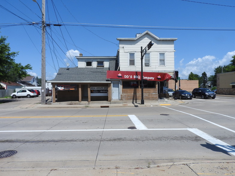 815 Ohio St, Oshkosh, WI for sale - Building Photo - Image 1 of 1