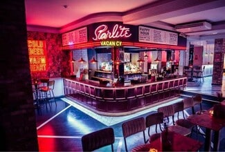 374 North End Rd, London to rent Interior Photo- Image 1 of 2