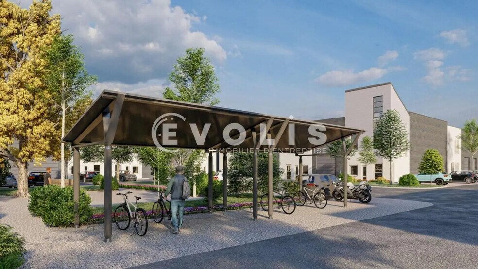 Light Industrial in Bourgoin-Jallieu for sale - Building Photo - Image 3 of 26