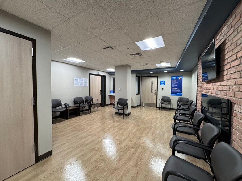 1414 W 4th St, Brooklyn, NY to rent - Interior Photo - Image 2 of 9