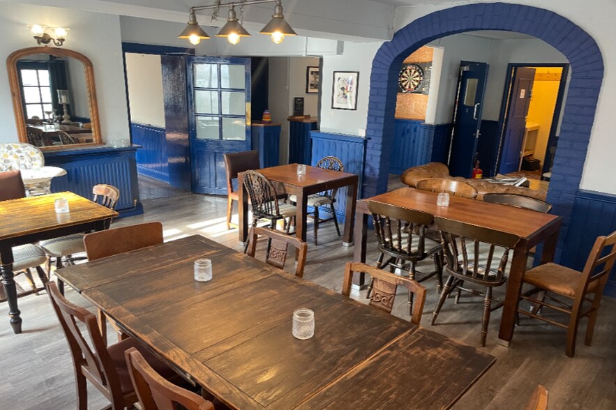 2 Crown Ter, Stadhampton for sale - Interior Photo - Image 1 of 1