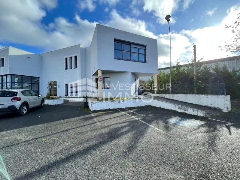 Office in Vaux-le-Pénil for sale Building Photo- Image 1 of 6