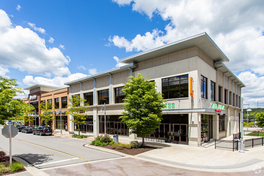 1800 Main St, Canonsburg, PA for rent - Primary Photo - Image 1 of 8