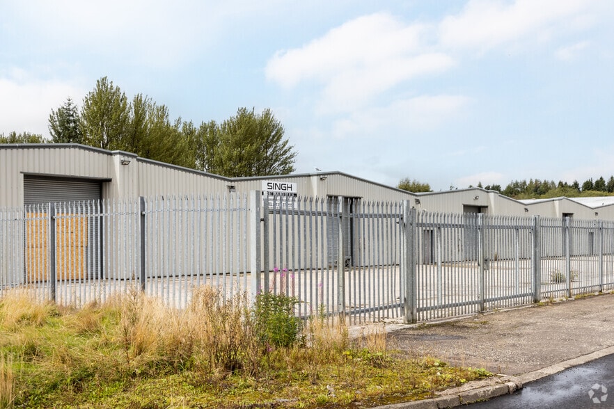 33 Carron Pl, East Kilbride to rent - Building Photo - Image 2 of 6