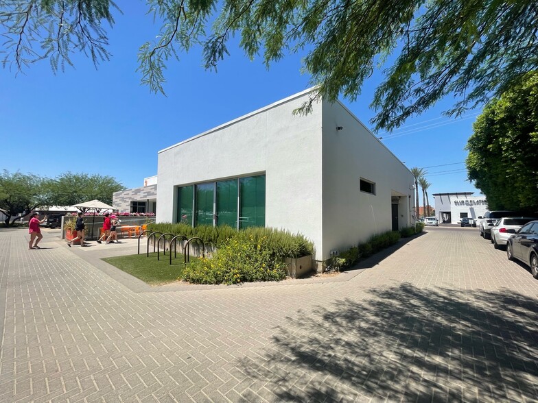 3802 E Indian School Rd, Phoenix, AZ for sale - Building Photo - Image 1 of 6